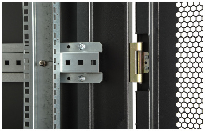 Шкаф телекоммуникационный напольный 19", 33U(600x800), ШТ-НП-М-33U-600-800-М-Ч, передняя дверь металл, черный ССД